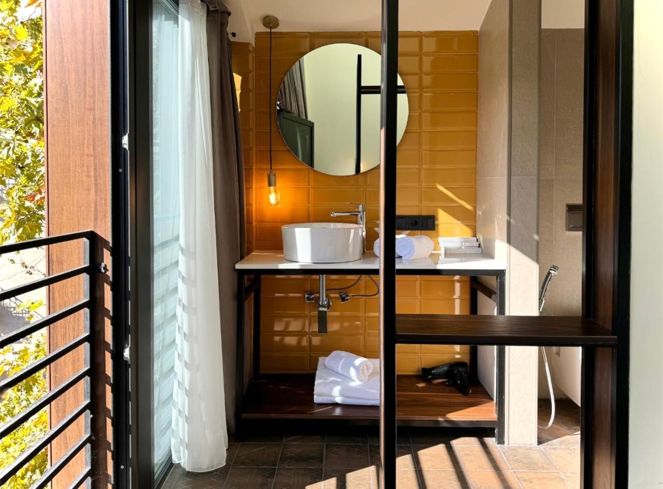 Tbilisi Edition - Design Hotel & Private Spa Eksteriør bilde